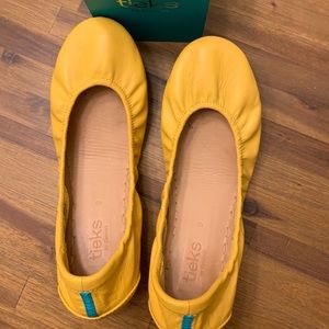 Mustard Tieks